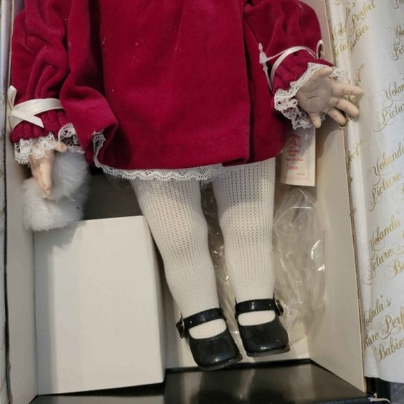 Ashton Drake Yolanda's Picture Perfect Babies "Jennifer" Collectible Doll - Picture 4 of 10